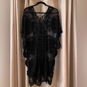 Vince Camuto black mesh/embroidered coverup